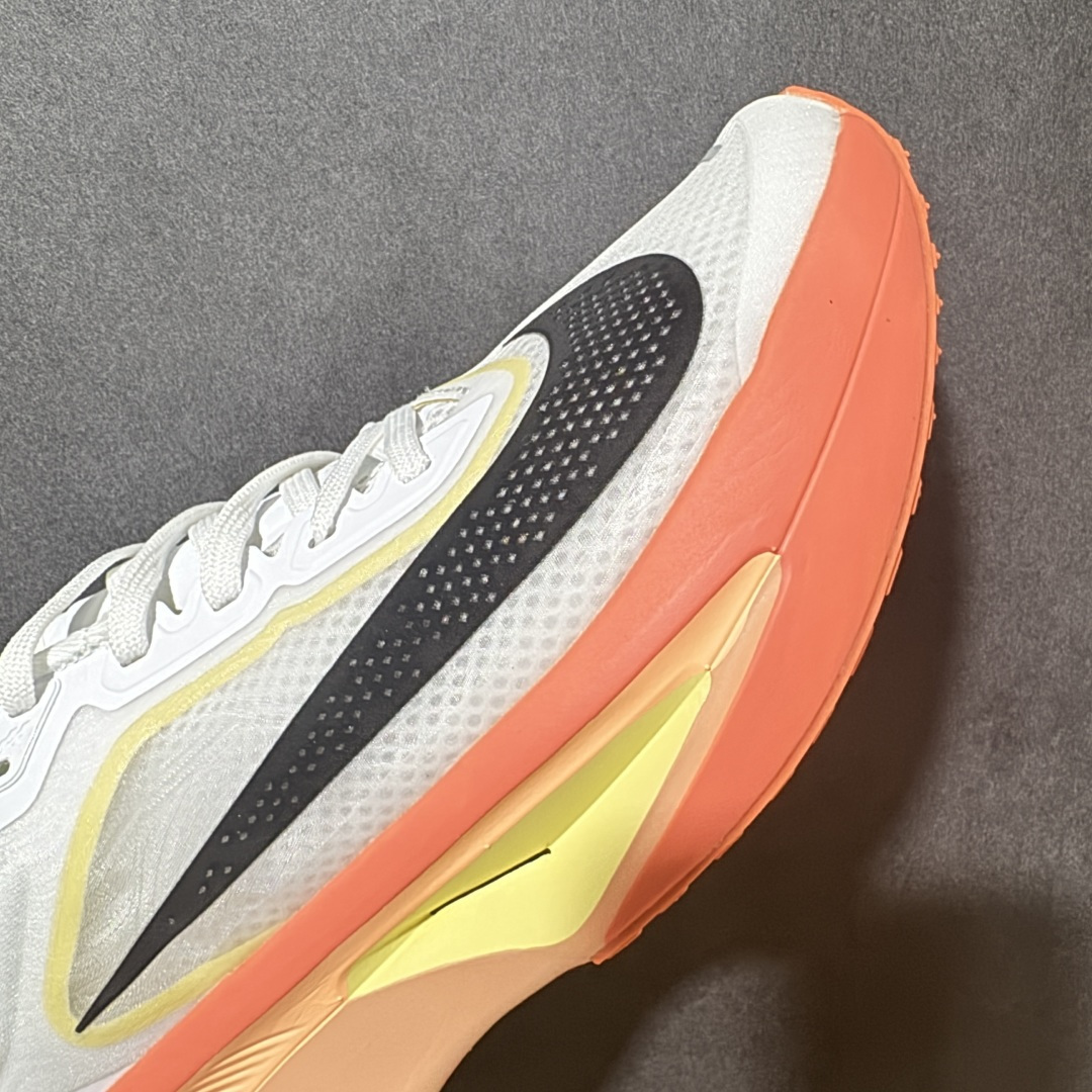 图片[8]-【公司级】Nike ZoomX Invincible Run Flyknit FK6 Zoom Fly 6轻量飞织低帮休闲运动慢跑鞋 此鞋专为长跑运动员而生 是为5至10公里距离的赛事和训练打造研发过程 货号：IB6657-108 尺码：36 36.5 37.5 38 38.5 39 40 40.5 41 42 42.5 43 44 45-选品中心