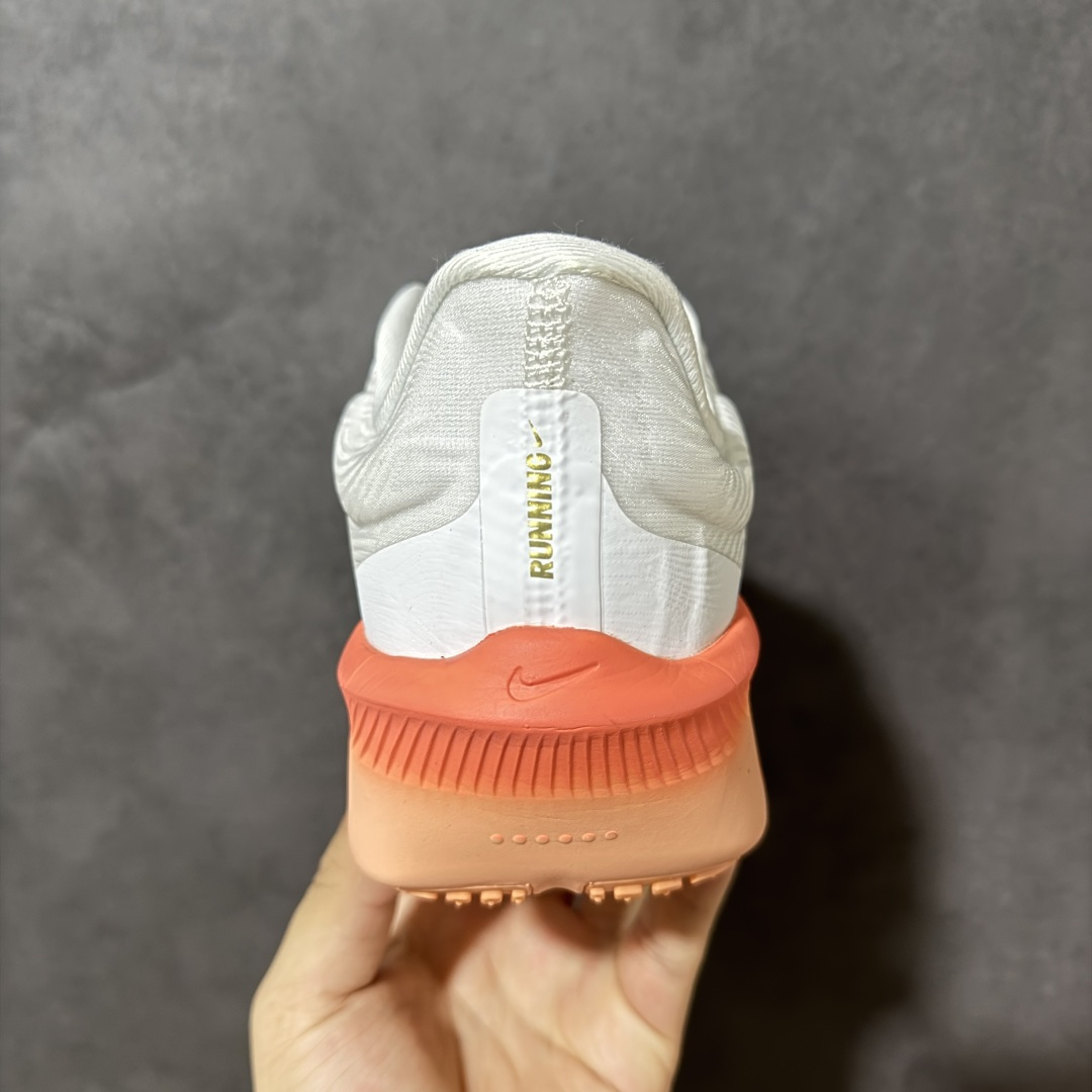 图片[4]-【公司级】Nike ZoomX Invincible Run Flyknit FK6 Zoom Fly 6轻量飞织低帮休闲运动慢跑鞋 此鞋专为长跑运动员而生 是为5至10公里距离的赛事和训练打造研发过程 货号：IB6657-108 尺码：36 36.5 37.5 38 38.5 39 40 40.5 41 42 42.5 43 44 45-选品中心