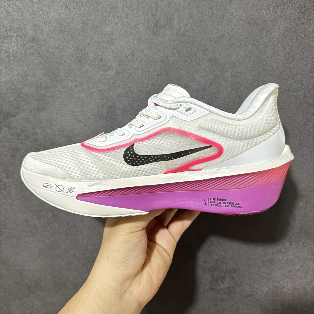图片[2]-【公司级】Nike ZoomX Invincible Run Flyknit FK6 Zoom Fly 6轻量飞织低帮休闲运动慢跑鞋 此鞋专为长跑运动员而生 是为5至10公里距离的赛事和训练打造研发过程 货号：FN8455-101 尺码：36 36.5 37.5 38 38.5 39 40 40.5 41 42 42.5 43 44 45-选品中心