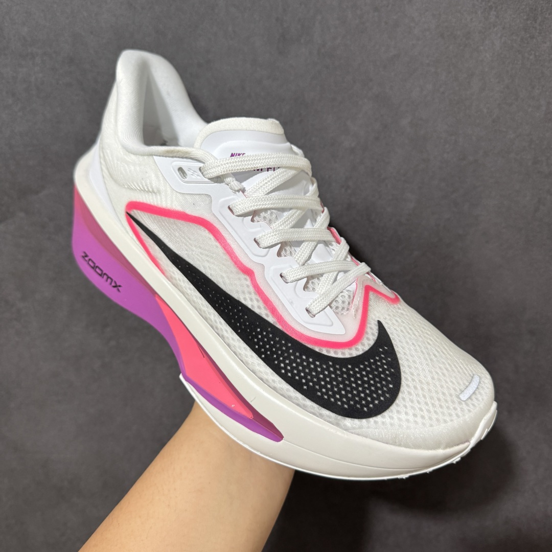 图片[3]-【公司级】Nike ZoomX Invincible Run Flyknit FK6 Zoom Fly 6轻量飞织低帮休闲运动慢跑鞋 此鞋专为长跑运动员而生 是为5至10公里距离的赛事和训练打造研发过程 货号：FN8455-101 尺码：36 36.5 37.5 38 38.5 39 40 40.5 41 42 42.5 43 44 45-选品中心