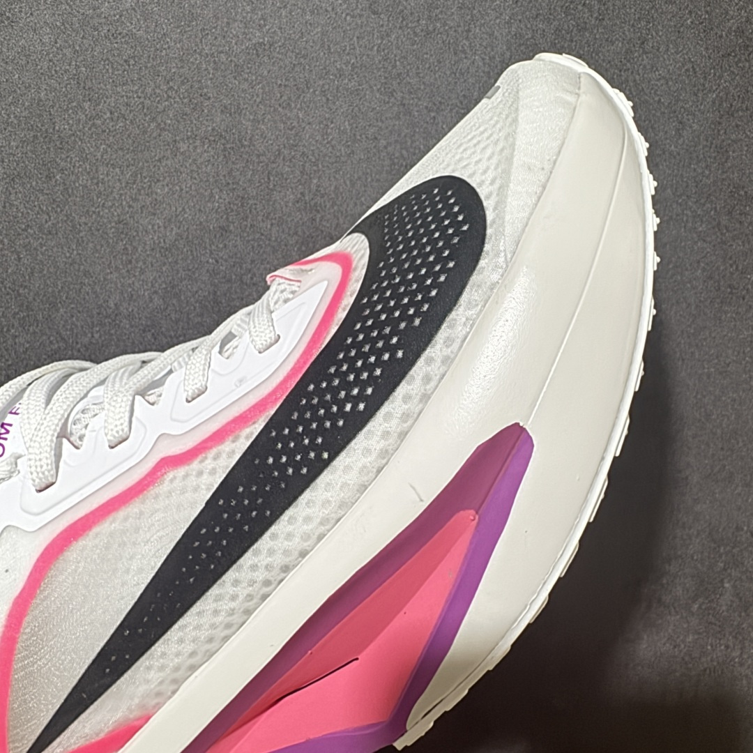 图片[8]-【公司级】Nike ZoomX Invincible Run Flyknit FK6 Zoom Fly 6轻量飞织低帮休闲运动慢跑鞋 此鞋专为长跑运动员而生 是为5至10公里距离的赛事和训练打造研发过程 货号：FN8455-101 尺码：36 36.5 37.5 38 38.5 39 40 40.5 41 42 42.5 43 44 45-选品中心