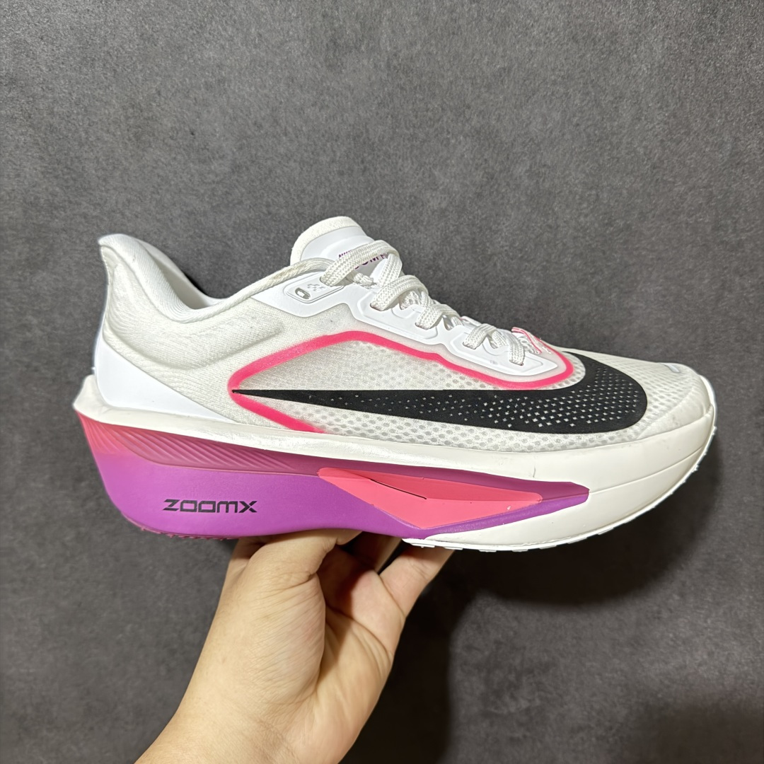 【公司级】Nike ZoomX Invincible Run Flyknit FK6 Zoom Fly 6轻量飞织低帮休闲运动慢跑鞋 此鞋专为长跑运动员而生 是为5至10公里距离的赛事和训练打造研发过程 货号：FN8455-101 尺码：36 36.5 37.5 38 38.5 39 40 40.5 41 42 42.5 43 44 45-选品中心