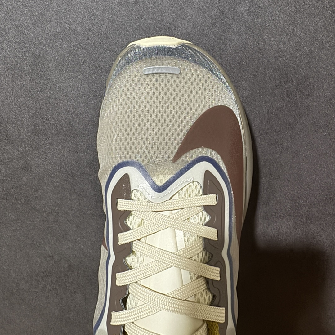图片[5]-【公司级】Nike ZoomX Invincible Run Flyknit FK6 Zoom Fly 6轻量飞织低帮休闲运动慢跑鞋 此鞋专为长跑运动员而生 是为5至10公里距离的赛事和训练打造研发过程 货号：HV4366-072 尺码：36 36.5 37.5 38 38.5 39 40 40.5 41 42 42.5 43 44 45-选品中心