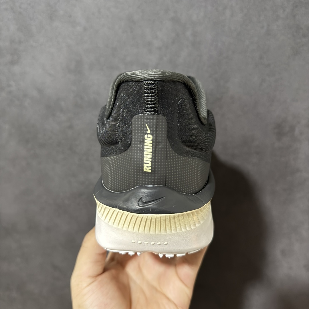 图片[4]-【公司级】Nike ZoomX Invincible Run Flyknit FK6 Zoom Fly 6轻量飞织低帮休闲运动慢跑鞋 此鞋专为长跑运动员而生 是为5至10公里距离的赛事和训练打造研发过程 货号：HQ3043-200 尺码：36 36.5 37.5 38 38.5 39 40 40.5 41 42 42.5 43 44 45-选品中心