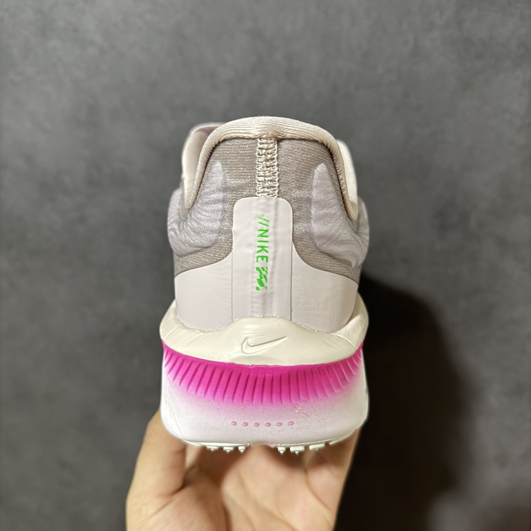 图片[4]-【公司级】Nike ZoomX Invincible Run Flyknit FK6 Zoom Fly 6轻量飞织低帮休闲运动慢跑鞋 此鞋专为长跑运动员而生 是为5至10公里距离的赛事和训练打造研发过程 货号：HJ7038-600 尺码：36 36.5 37.5 38 38.5 39 40 40.5 41 42 42.5 43 44 45-选品中心