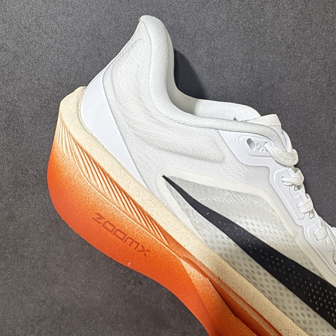 图片[7]-【公司级】Nike ZoomX Invincible Run Flyknit FK6 Zoom Fly 6轻量飞织低帮休闲运动慢跑鞋 此鞋专为长跑运动员而生 是为5至10公里距离的赛事和训练打造研发过程 货号：HJ7038-100 尺码：36 36.5 37.5 38 38.5 39 40 40.5 41 42 42.5 43 44 45-选品中心