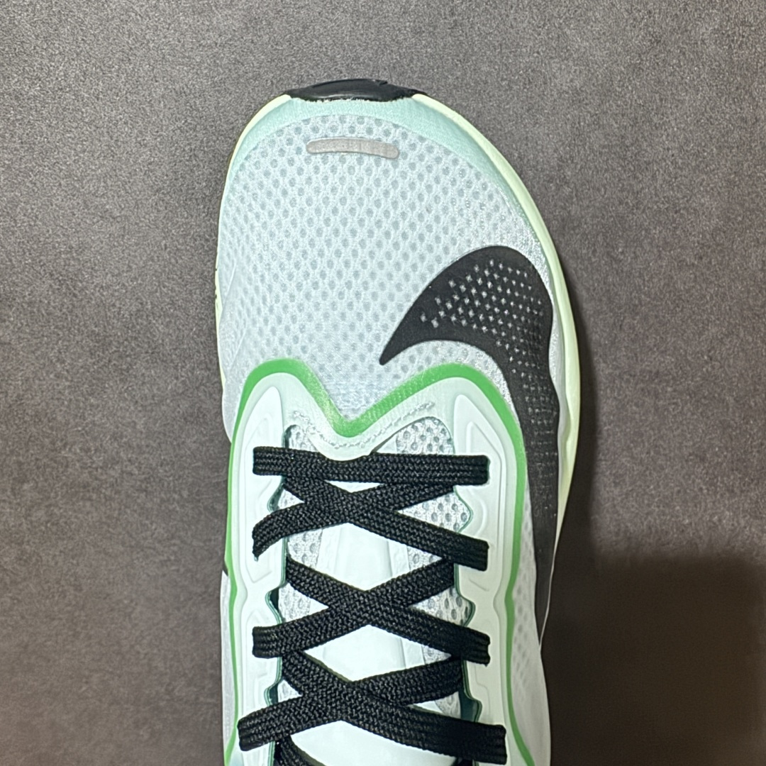 图片[5]-【公司级】Nike ZoomX Invincible Run Flyknit FK6 Zoom Fly 6轻量飞织低帮休闲运动慢跑鞋 此鞋专为长跑运动员而生 是为5至10公里距离的赛事和训练打造研发过程 货号：FN8454-402 尺码：36 36.5 37.5 38 38.5 39 40 40.5 41 42 42.5 43 44 45-选品中心
