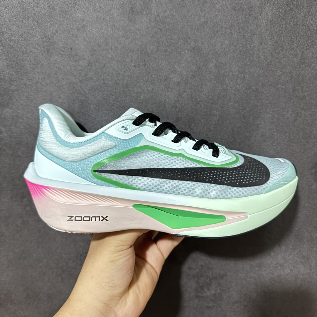 【公司级】Nike ZoomX Invincible Run Flyknit FK6 Zoom Fly 6轻量飞织低帮休闲运动慢跑鞋 此鞋专为长跑运动员而生 是为5至10公里距离的赛事和训练打造研发过程 货号：FN8454-402 尺码：36 36.5 37.5 38 38.5 39 40 40.5 41 42 42.5 43 44 45-选品中心