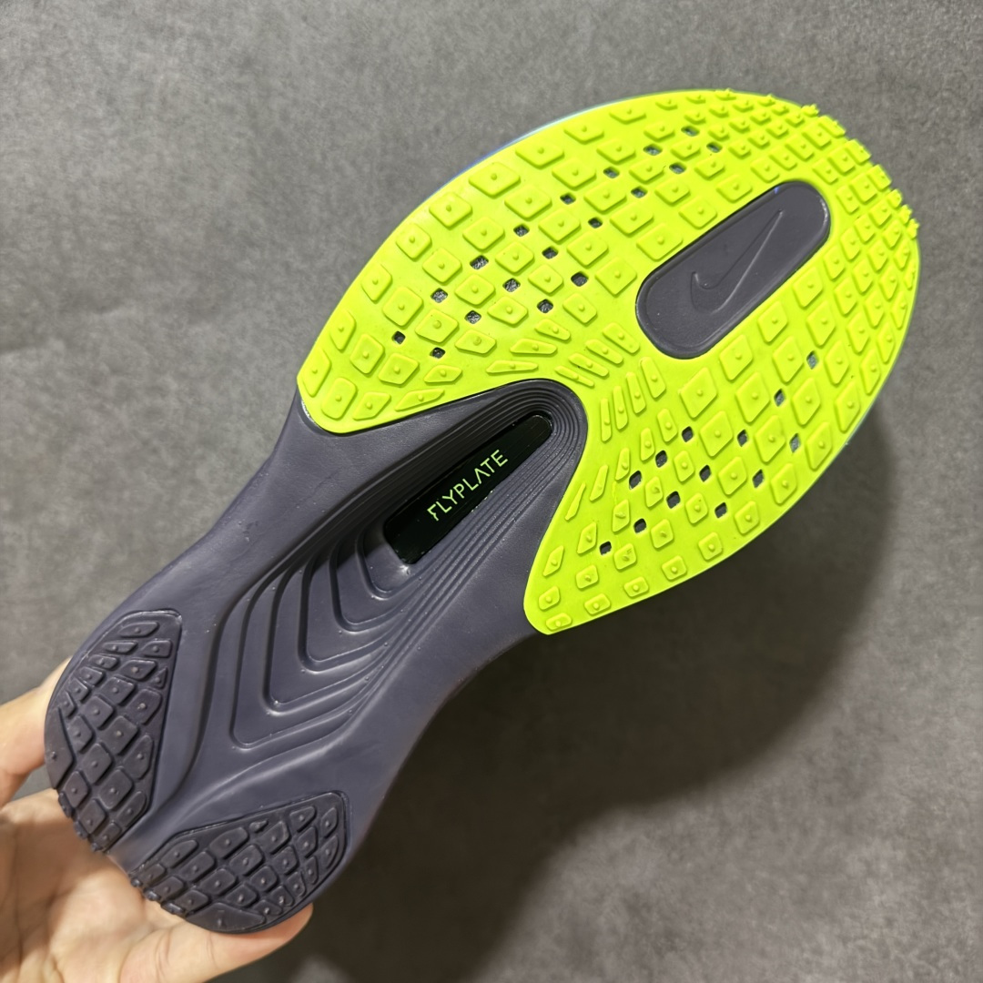 图片[9]-【公司级】Nike ZoomX Invincible Run Flyknit FK6 Zoom Fly 6轻量飞织低帮休闲运动慢跑鞋 此鞋专为长跑运动员而生 是为5至10公里距离的赛事和训练打造研发过程 货号：IO9572-400 尺码：36 36.5 37.5 38 38.5 39 40 40.5 41 42 42.5 43 44 45-选品中心