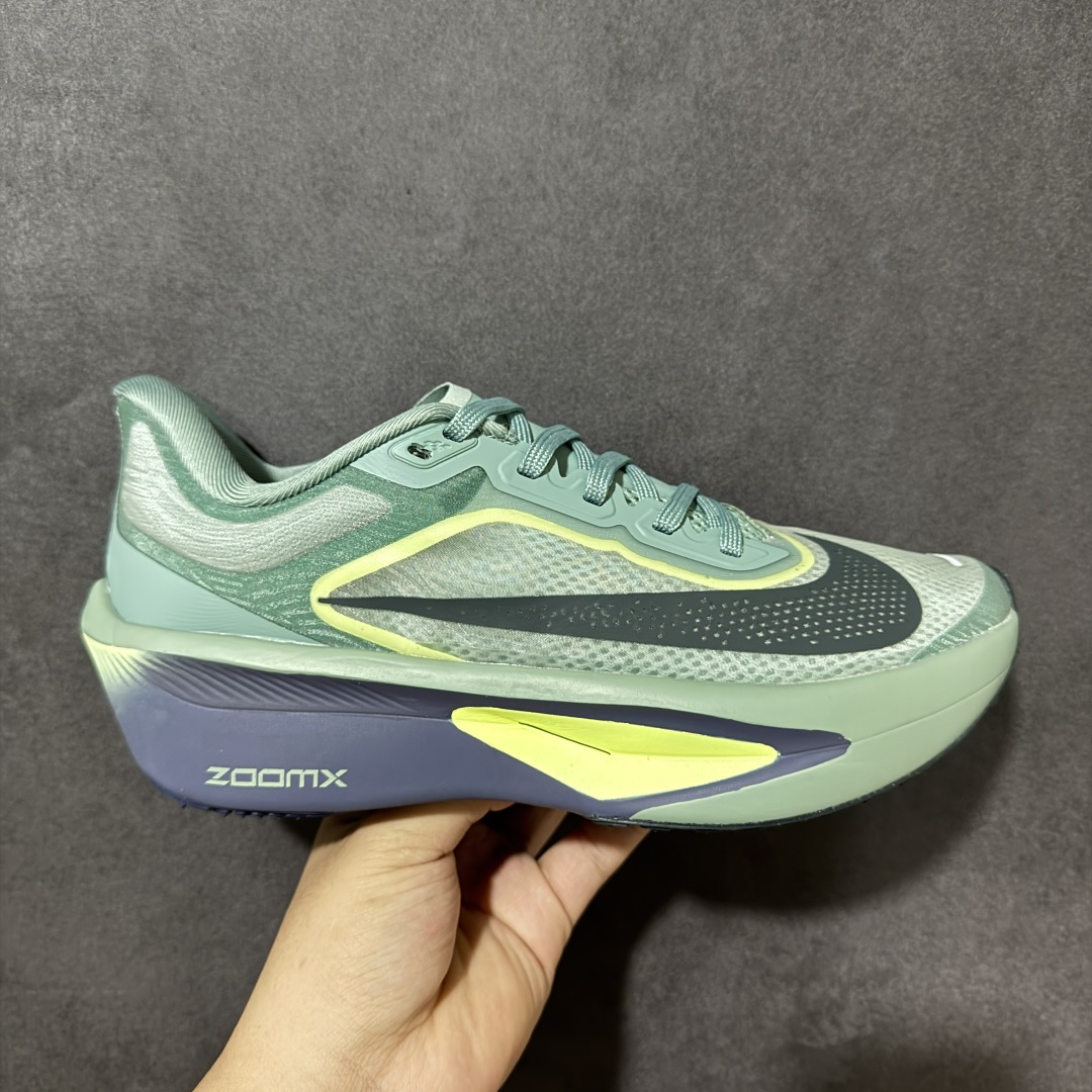 【公司级】Nike ZoomX Invincible Run Flyknit FK6 Zoom Fly 6轻量飞织低帮休闲运动慢跑鞋 此鞋专为长跑运动员而生 是为5至10公里距离的赛事和训练打造研发过程 货号：FN8454-003 尺码：36 36.5 37.5 38 38.5 39 40 40.5 41 42 42.5 43 44 45-选品中心