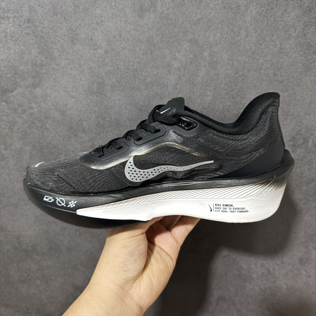 图片[2]-【公司级】Nike ZoomX Invincible Run Flyknit FK6 Zoom Fly 6轻量飞织低帮休闲运动慢跑鞋 此鞋专为长跑运动员而生 是为5至10公里距离的赛事和训练打造研发过程 货号：FN8454-001 尺码：36 36.5 37.5 38 38.5 39 40 40.5 41 42 42.5 43 44 45-选品中心