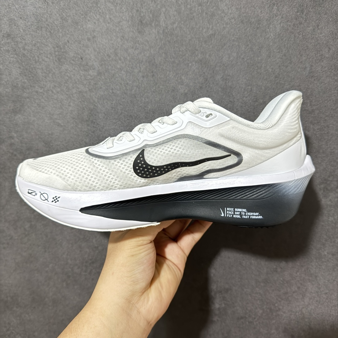 图片[2]-【公司级】Nike ZoomX Invincible Run Flyknit FK6 Zoom Fly 6轻量飞织低帮休闲运动慢跑鞋 此鞋专为长跑运动员而生 是为5至10公里距离的赛事和训练打造研发过程 货号：FN8454 尺码：36 36.5 37.5 38 38.5 39 40 40.5 41 42 42.5 43 44 45-选品中心