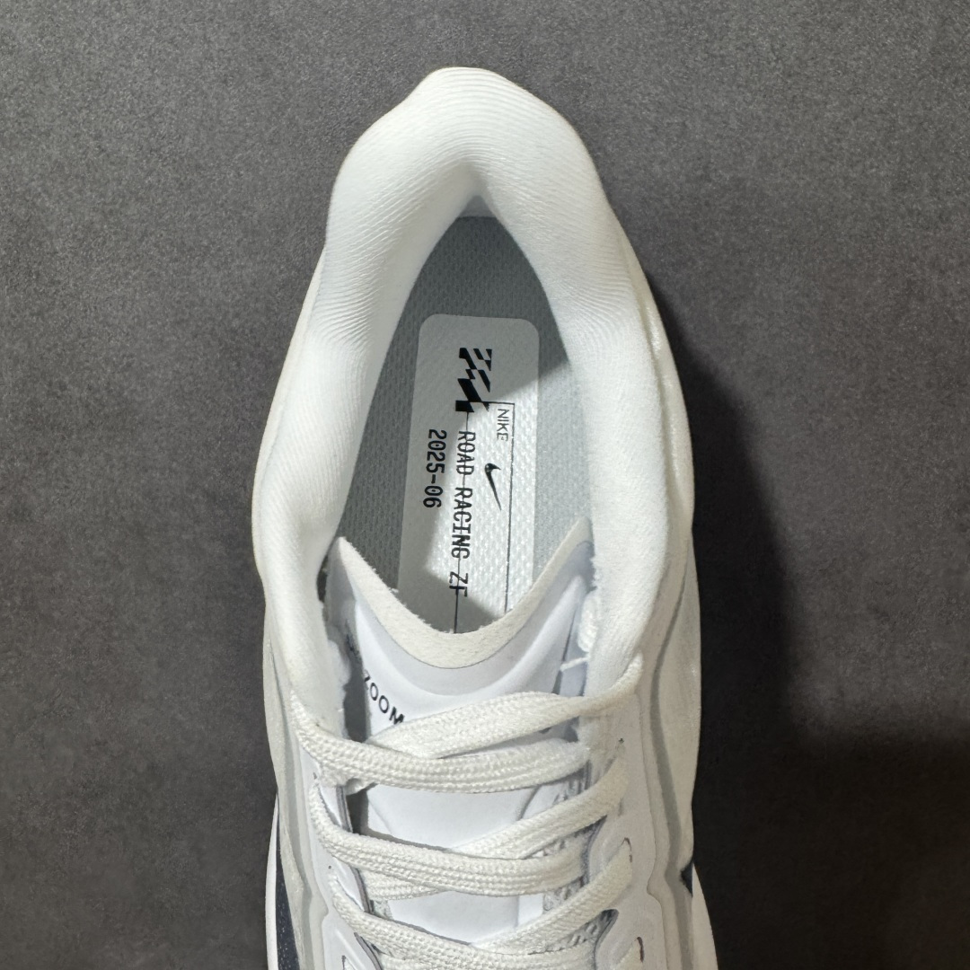 图片[6]-【公司级】Nike ZoomX Invincible Run Flyknit FK6 Zoom Fly 6轻量飞织低帮休闲运动慢跑鞋 此鞋专为长跑运动员而生 是为5至10公里距离的赛事和训练打造研发过程 货号：FN8454-104 尺码：36 36.5 37.5 38 38.5 39 40 40.5 41 42 42.5 43 44 45-选品中心