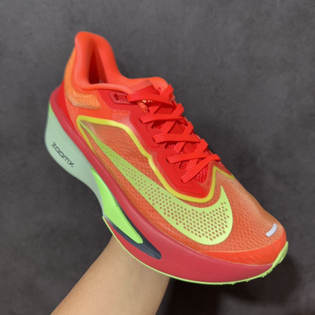 图片[3]-【公司级】Nike ZoomX Invincible Run Flyknit FK6 Zoom Fly 6轻量飞织低帮休闲运动慢跑鞋 此鞋专为长跑运动员而生 是为5至10公里距离的赛事和训练打造研发过程 货号：FN8454-601 尺码：36 36.5 37.5 38 38.5 39 40 40.5 41 42 42.5 43 44 45-选品中心