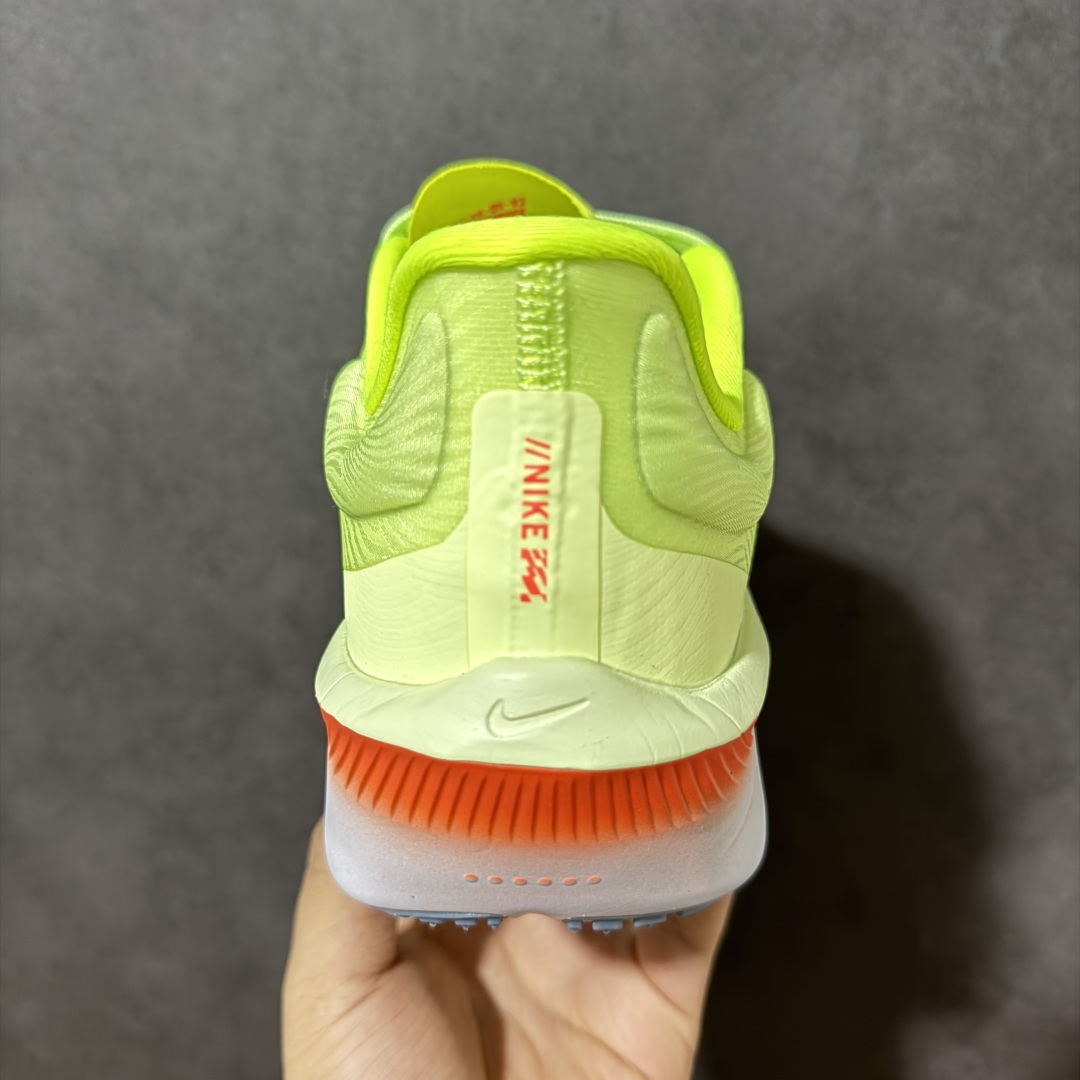 图片[4]-【公司级】Nike ZoomX Invincible Run Flyknit FK6 Zoom Fly 6轻量飞织低帮休闲运动慢跑鞋 此鞋专为长跑运动员而生 是为5至10公里距离的赛事和训练打造研发过程 货号：FN8454 尺码：36 36.5 37.5 38 38.5 39 40 40.5 41 42 42.5 43 44 45-选品中心