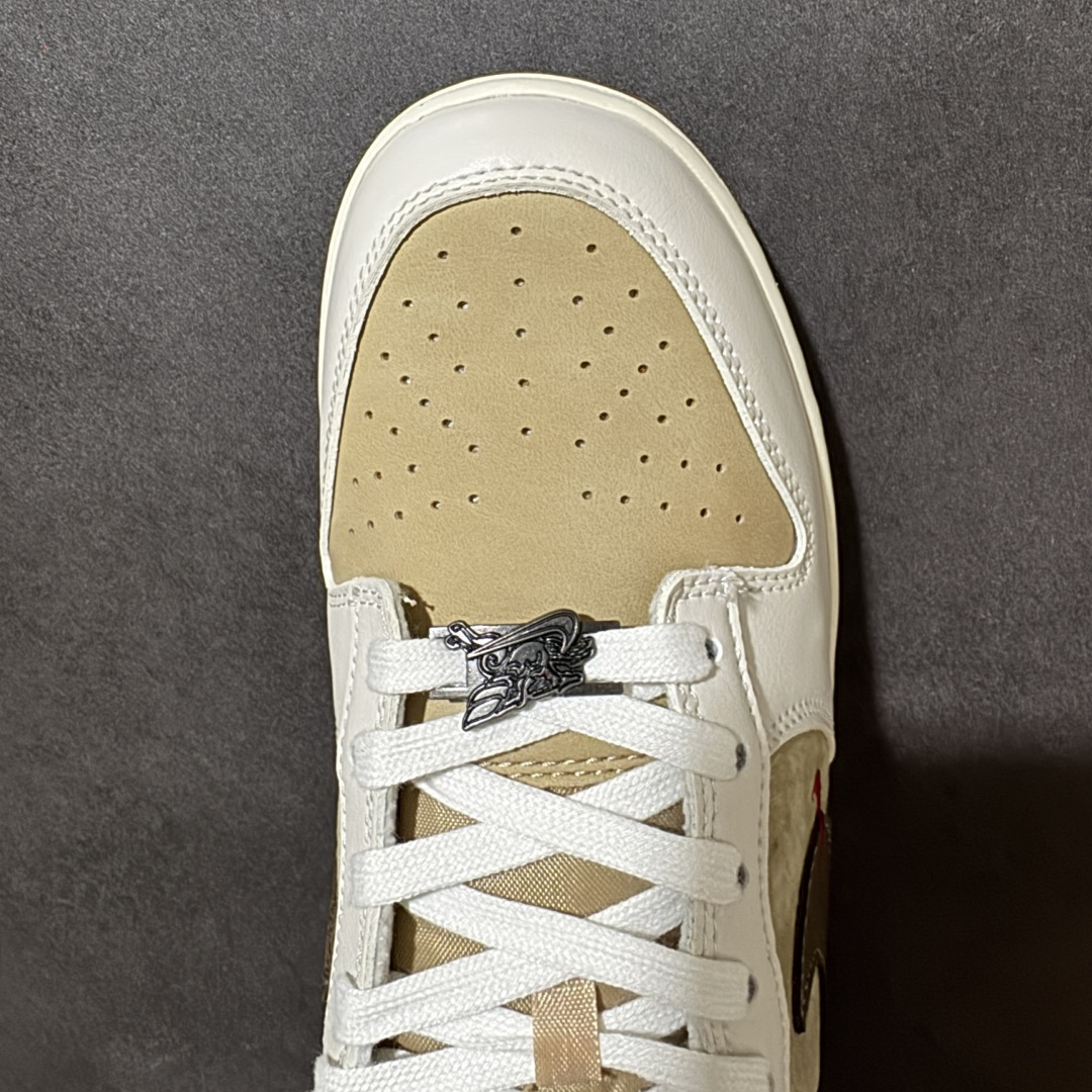 图片[5]-特价【公司级】Nike SB Dunk Low2026 丙午马年限定 Dunk 全套集结｜国风新禧六色齐发承袭经典 Dunk Low 板鞋轮廓，把东方马年祥瑞纹样融进鞋身 绒面麂皮 + 刺绣印花双工艺，金勾点缀年味质感拉满上脚自带高级氛围感 全码数现货 | 全色系可选 | 软弹缓震 + 耐磨防滑大底 #高端定制 低帮休闲板鞋 定制鞋盒 大厂纯原品质出货 超高清洁度 皮料切割干净无任何毛边 细节完美 货号：IQ1118-220 / DN3168-026 / DN3168-025 / DN3168-022 / DN3168-023 / DN3168-024 尺码：36 36.5 37.5 38 38.5 39 40 40.5 41 42 42.5 43 44 44.5 45-选品中心