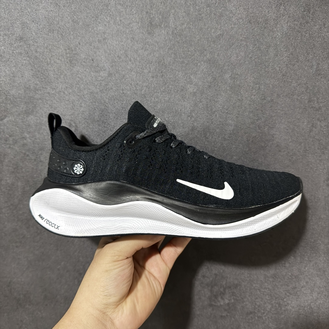 特价【公司级】Nk ZoomX Infinity Run 4 耐克全新编织面专业缓震跑鞋 #鞋款缓震系统的设计理念借鉴了React Infinity Run跑鞋的经验，但在中底处采用了回弹更显著的ZoomX泡棉，这款泡棉比其他Nike泡棉具有更出色的能量反馈。 #鞋面采用编织材质，后跟处的 TPU 支撑片。中底采用全掌 ZoomX，而且又宽又厚，体积相当可观。 货号：DR2665-001 尺码：36 36.5 37.5 38 38.5 39 40 40.5 41 42 42.5 43 44 44.5 45 46-选品中心
