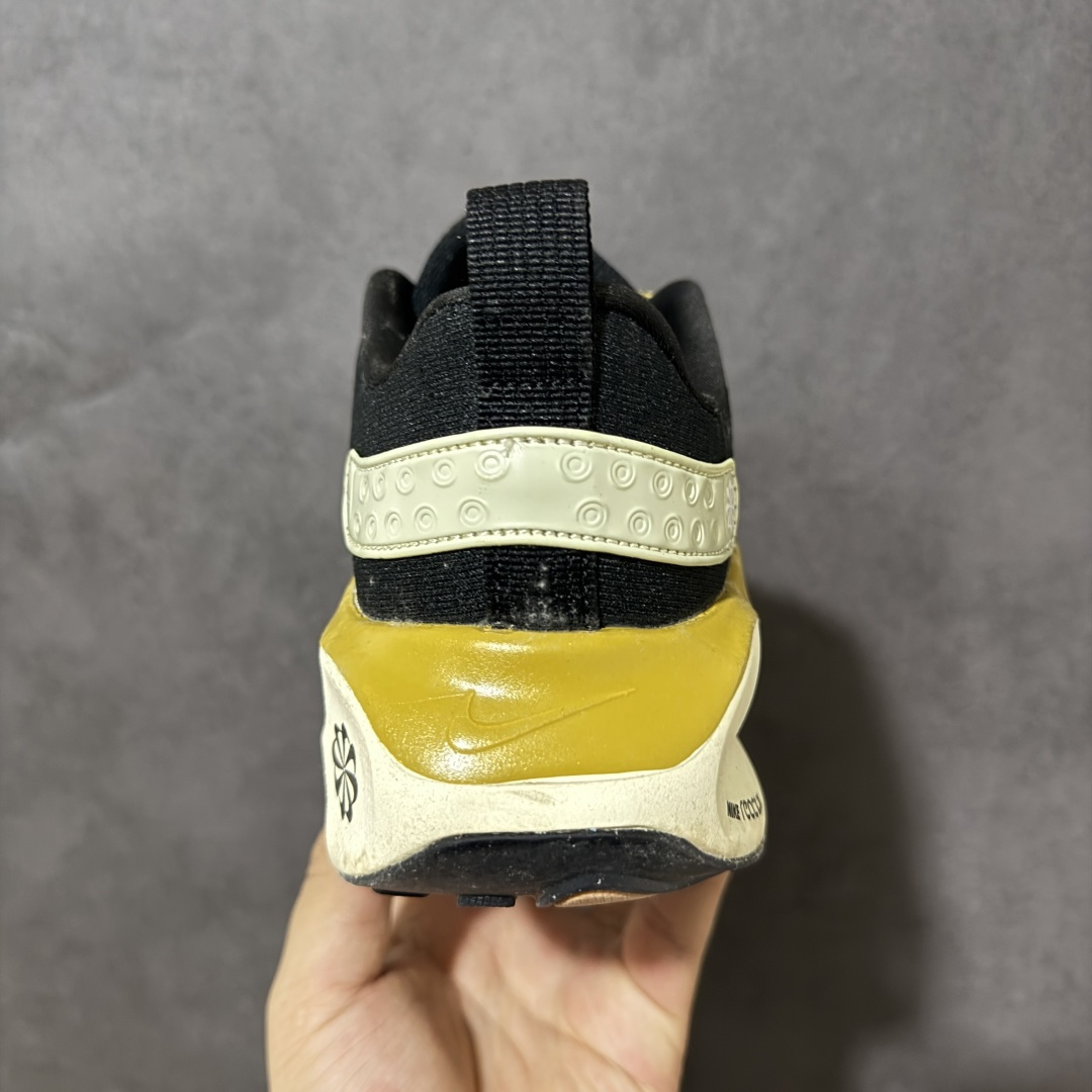 图片[4]-特价【公司级】Nk ZoomX Infinity Run 4 耐克全新编织面专业缓震跑鞋 #鞋款缓震系统的设计理念借鉴了React Infinity Run跑鞋的经验，但在中底处采用了回弹更显著的ZoomX泡棉，这款泡棉比其他Nike泡棉具有更出色的能量反馈。 #鞋面采用编织材质，后跟处的 TPU 支撑片。中底采用全掌 ZoomX，而且又宽又厚，体积相当可观。 货号：DR2665-006 尺码：36 36.5 37.5 38 38.5 39 40 40.5 41 42 42.5 43 44 44.5 45 46-选品中心
