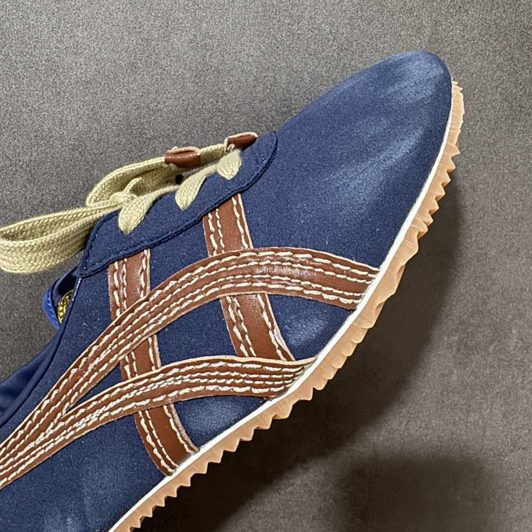 图片[8]-【公司级】Versace x Onitsuka Tiger 鬼冢虎 范思哲 联名款 Tai-ChiSakura 牛皮革绒面革 麂皮系带平底 低帮休闲鞋 经典美学与鬼塚虎的运动创新精神的融合 联名旨在致敬两位品牌创始人将艺术与功能结合的理念 通过范思哲标志性的奢华印花与Onitsuka Tiger的经典鞋型Tai-Chi相结合 创造出独特的牛皮革与绒面革鞋款 此次合作不仅是对双方品牌历史的纪念 更是一次将高级时尚与休闲运动风格无缝连接的成功尝试 货号： 1024594 1A17741 2U2HJ 尺码：35.5-40带半码-选品中心