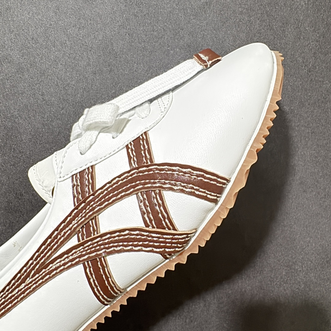 图片[8]-【公司级】Versace x Onitsuka Tiger 鬼冢虎 范思哲 联名款 Tai-ChiSakura 牛皮革绒面革 麂皮系带平底 低帮休闲鞋 经典美学与鬼塚虎的运动创新精神的融合 联名旨在致敬两位品牌创始人将艺术与功能结合的理念 通过范思哲标志性的奢华印花与Onitsuka Tiger的经典鞋型Tai-Chi相结合 创造出独特的牛皮革与绒面革鞋款 此次合作不仅是对双方品牌历史的纪念 更是一次将高级时尚与休闲运动风格无缝连接的成功尝试 货号： 1025116 1A17737 2W3HJ 尺码：35.5-40带半码-选品中心