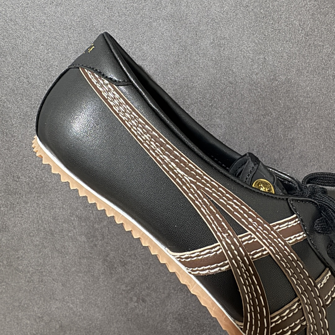 图片[7]-【公司级】Versace x Onitsuka Tiger 鬼冢虎 范思哲 联名款 Tai-ChiSakura 牛皮革绒面革 麂皮系带平底 低帮休闲鞋 经典美学与鬼塚虎的运动创新精神的融合 联名旨在致敬两位品牌创始人将艺术与功能结合的理念 通过范思哲标志性的奢华印花与Onitsuka Tiger的经典鞋型Tai-Chi相结合 创造出独特的牛皮革与绒面革鞋款 此次合作不仅是对双方品牌历史的纪念 更是一次将高级时尚与休闲运动风格无缝连接的成功尝试 货号： 1024594 1A17737 2BQ8J 尺码：35.5-40带半码-选品中心