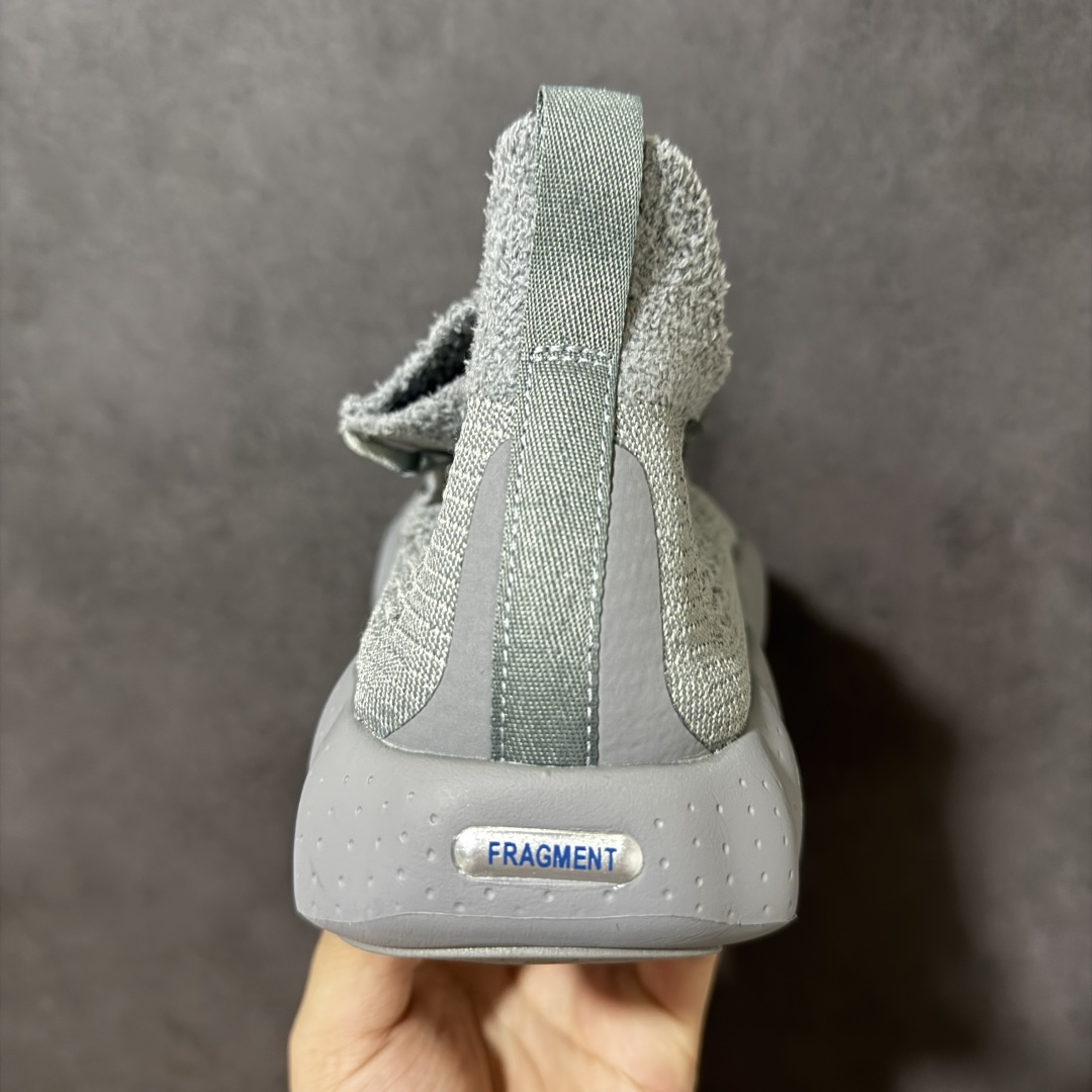 图片[4]-【公司级】Fragment Design × Nk Mind 002 藤原浩闪电联名款 2026全新爆款 足疗按摩鞋 一体式编织鞋面，采用特殊的 Flyknit 针织材质，做旧毛边 + 镂空设计，既保证了极致的贴合度和透气性，又自带独特的解构质感，上脚轻便不压脚。 鞋身印有「FRAGMENT CONCEPT TESTING」字样，搭配标志性的工业风做旧 Flyknit 鞋面，自带未来机能感，是藤原浩极简美学的完美体现。 22个独立按摩节点，按压足底穴位的泡棉按摩球，走路时会随脚步微动，每一步都在给脚底做 “脉冲式按摩”，缓解久站疲惫感。 货号：IQ8504-001 尺码：36 37.5 38 39 40 41 42 43 44 45-莆田鞋