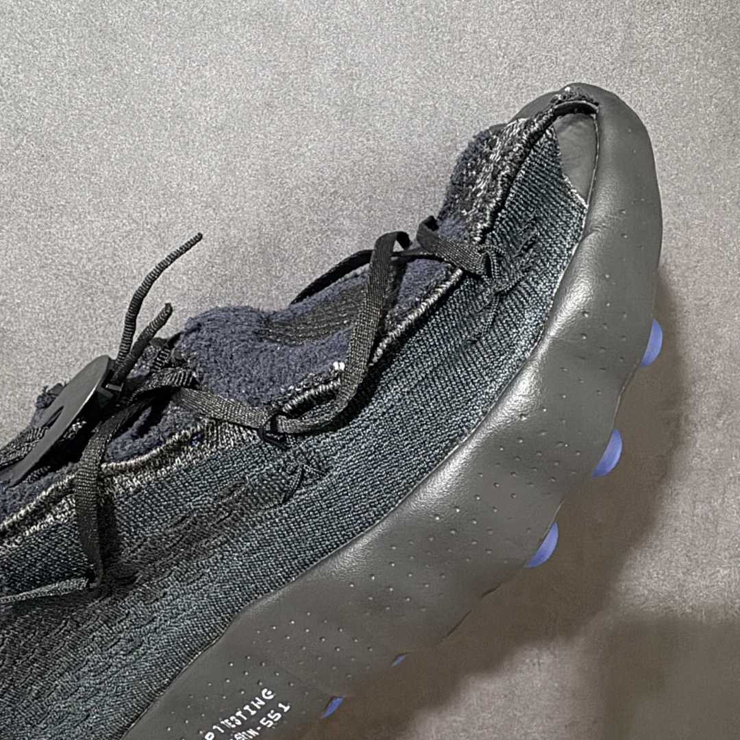 图片[8]-【公司级】Fragment Design × Nk Mind 002 藤原浩闪电联名款 2026全新爆款 足疗按摩鞋 一体式编织鞋面，采用特殊的 Flyknit 针织材质，做旧毛边 + 镂空设计，既保证了极致的贴合度和透气性，又自带独特的解构质感，上脚轻便不压脚。 鞋身印有「FRAGMENT CONCEPT TESTING」字样，搭配标志性的工业风做旧 Flyknit 鞋面，自带未来机能感，是藤原浩极简美学的完美体现。 22个独立按摩节点，按压足底穴位的泡棉按摩球，走路时会随脚步微动，每一步都在给脚底做 “脉冲式按摩”，缓解久站疲惫感。 货号：IQ8504-002 尺码：36 37.5 38 39 40 41 42 43 44 45-莆田鞋