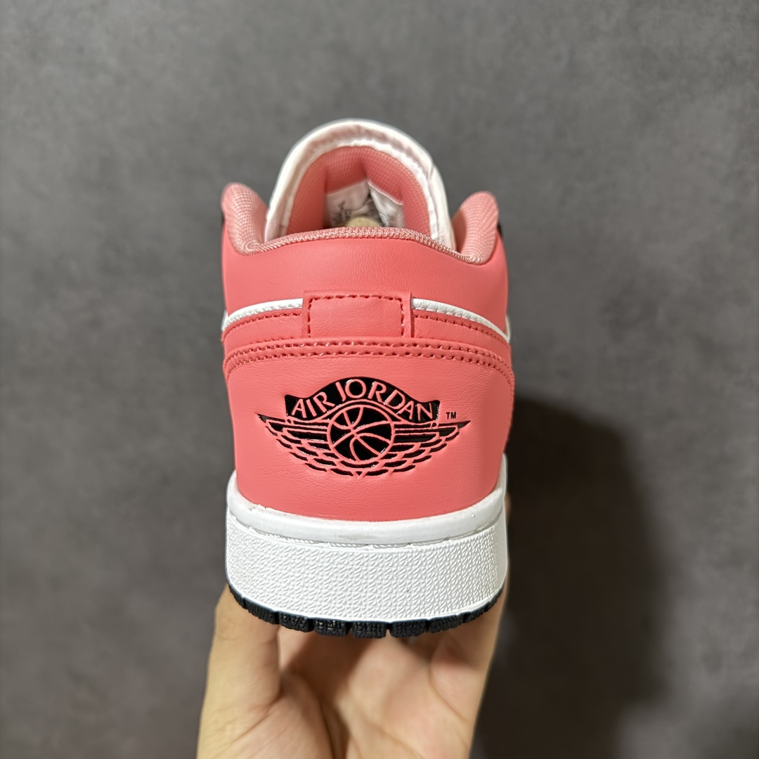 图片[4]-【公司级】Air Jordan 1 Low 乔1 AJ1低帮板鞋 原鞋原档案开发 原档冲孔鞋头 鞋垫背胶工艺 四线拉帮工艺 中底走线规整 原厂织唛标 鞋舌高弹海绵填充 货号：553560-025 尺码：36 36.5 37.5 38 38.5 39 40 40.5 41 42 42.5 43 44 44.5 45 46-莆田鞋