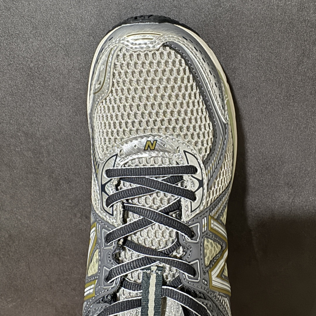 图片[5]-【公司级】New Balance NB 860系列 防滑耐磨低帮跑步鞋 AiméLeon Dore的灵感来自闪亮的覆盖层 这是当时高性能跑鞋的常见设计细节AiméLeonDore的思想依赖金属金色和银色贴花来赋予鞋型独特的个性 货号： ML860KR2 尺码： 36-45半-选品中心