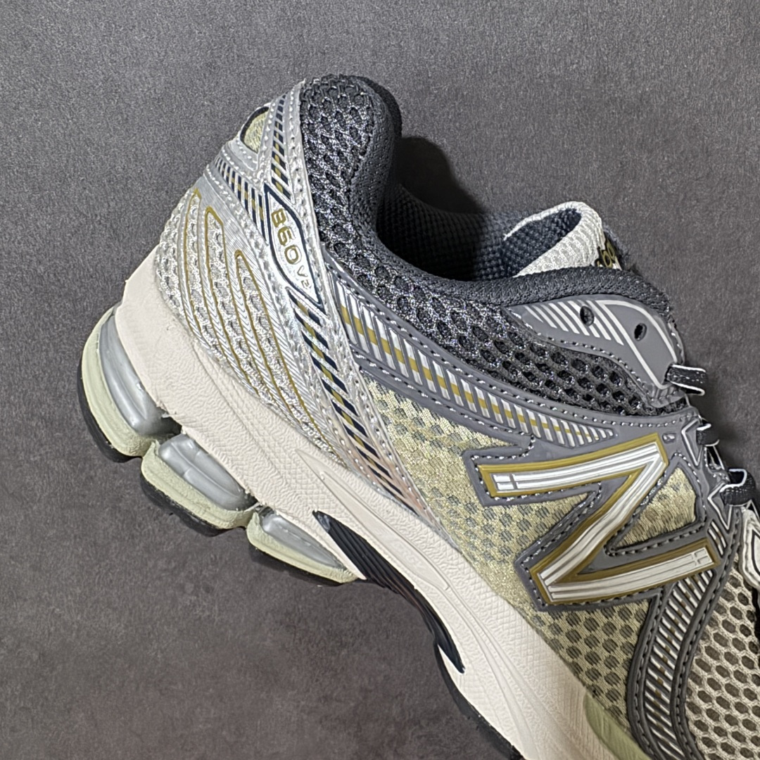 图片[7]-【公司级】New Balance NB 860系列 防滑耐磨低帮跑步鞋 AiméLeon Dore的灵感来自闪亮的覆盖层 这是当时高性能跑鞋的常见设计细节AiméLeonDore的思想依赖金属金色和银色贴花来赋予鞋型独特的个性 货号： ML860KR2 尺码： 36-45半-选品中心