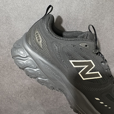 New Balance NB M410 系带减震 低帮跑步鞋搭载减震科技的NBM410跑鞋,配色低调实用 New Balance NB M410 系带减震 低帮跑步鞋搭载减震科技的NBM410跑鞋,配色低调实用