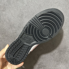 Nike SB Dunk Low 黑粉 低帮休闲板鞋 #大厂纯原品质出货 超高清洁度 皮料切割干净无任何 Nike SB Dunk Low 黑粉 低帮休闲板鞋 #大厂纯原品质出货 超高清洁度 皮料切割干净无任何