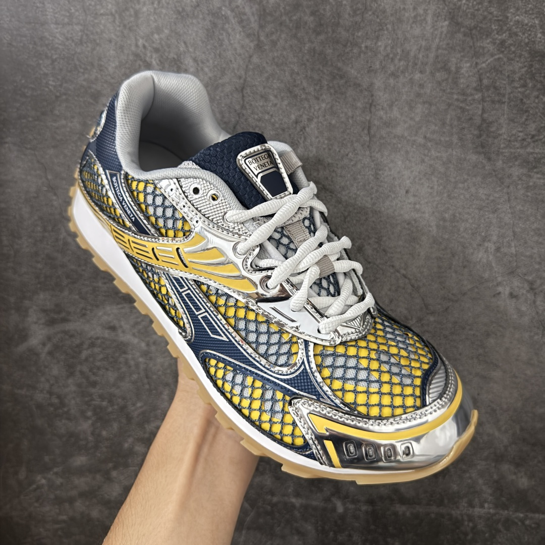图片[3]-【纯原S版】BOTTEGA VENETA Orbit Runner BV葆蝶家时尚休闲王一博同款老爹鞋运动鞋 原版开发 一比一打造 相似度百分之99以上 市场一梯队级别品质 区别市场任何标文顶级品质版本 采用轻质科技网布面料 搭配几何图案设计橡胶外底 王炸系列 高版本 认准套包工艺 实际增高很多哦 还是一样显腿细非常nice 耐玩耐造 对标对版 套包鞋工艺 认准高版本 大底选用拼色TPU大底 配置原版包装 尺码：36 37 38 39 40 41 42 43 44 45 46 47-选品中心