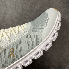 On昂跑 Cloud 6 Versa 户外街头机能风跑步鞋Cloud Hi Edge户外机能融合街头潮流 On昂跑 Cloud 6 Versa 户外街头机能风跑步鞋Cloud Hi Edge户外机能融合街头潮流