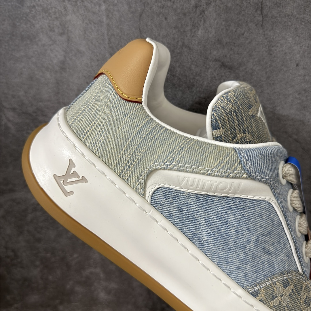 图片[7]-【专柜版/海淘代购】 LV 路易威登LOUIS VUITTON Tilted Low Sneakers 倾斜系列低帮复古休闲运动文化百搭板鞋 2026早春款板鞋 饼干鞋 市场最顶天花板 礼盒包装 正确细节 原鞋原材料1：1打造 完美版型做工 欢迎对比市场任何品质的货品 广东原产 升级原楦型开发纸版 包装说明书防尘布袋物件(附送官方快递加固牛皮纸外盒!!)#采用Monogram 丹宁布鞋面材质#鞋垫嵌入软脚感EVA物料#后跟耐弯折滴塑支撑片#全新开发TPR光泽组合隔色鞋底❗ 尺码：39 40 41 42 43 44 45 46-选品中心
