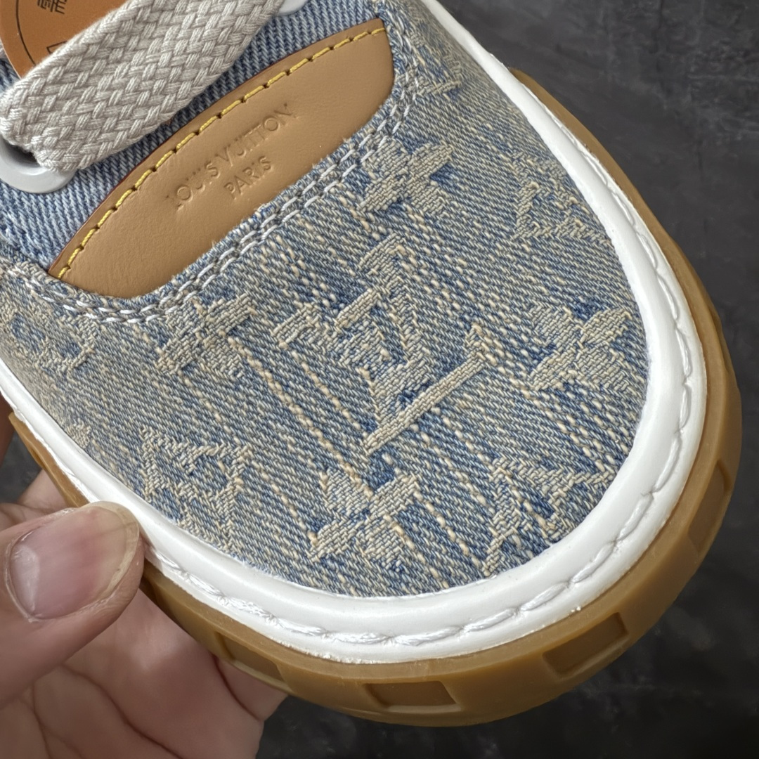 图片[5]-【专柜版/海淘代购】 LV 路易威登LOUIS VUITTON Tilted Low Sneakers 倾斜系列低帮复古休闲运动文化百搭板鞋 2026早春款板鞋 饼干鞋 市场最顶天花板 礼盒包装 正确细节 原鞋原材料1：1打造 完美版型做工 欢迎对比市场任何品质的货品 广东原产 升级原楦型开发纸版 包装说明书防尘布袋物件(附送官方快递加固牛皮纸外盒!!)#采用Monogram 丹宁布鞋面材质#鞋垫嵌入软脚感EVA物料#后跟耐弯折滴塑支撑片#全新开发TPR光泽组合隔色鞋底❗ 尺码：39 40 41 42 43 44 45 46-选品中心