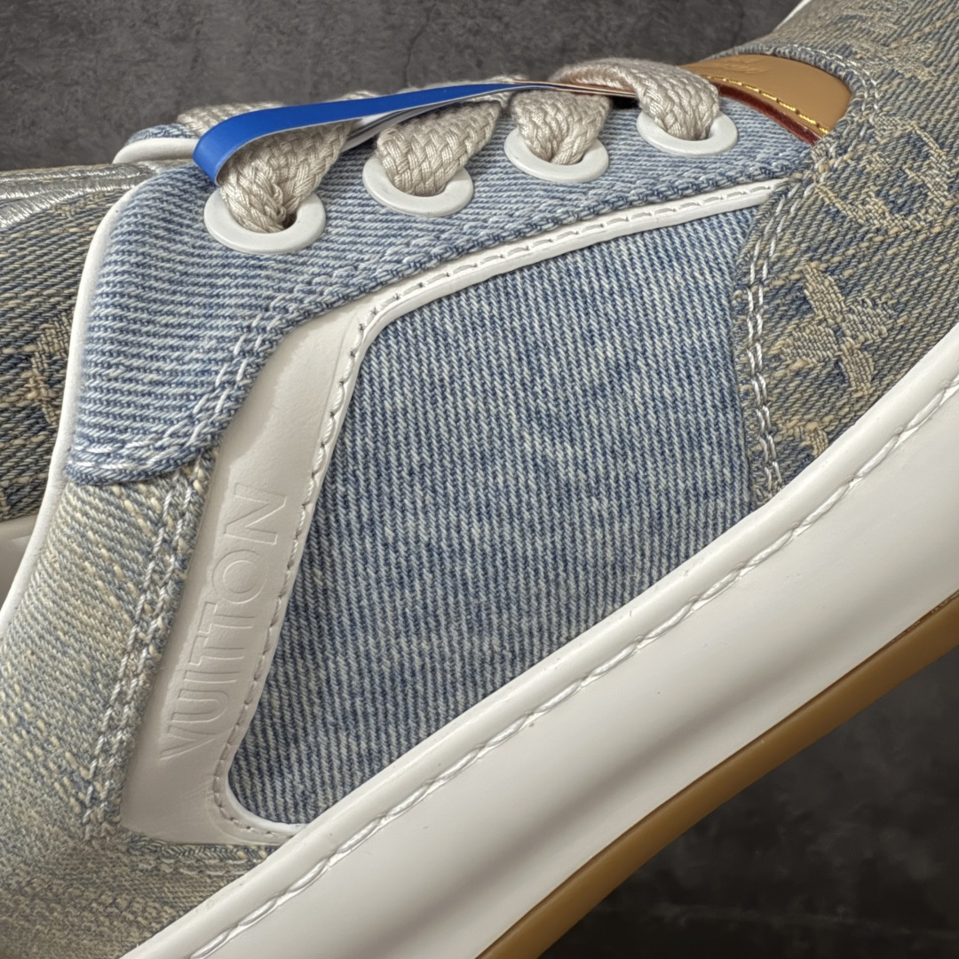 图片[4]-【专柜版/海淘代购】 LV 路易威登LOUIS VUITTON Tilted Low Sneakers 倾斜系列低帮复古休闲运动文化百搭板鞋 2026早春款板鞋 饼干鞋 市场最顶天花板 礼盒包装 正确细节 原鞋原材料1：1打造 完美版型做工 欢迎对比市场任何品质的货品 广东原产 升级原楦型开发纸版 包装说明书防尘布袋物件(附送官方快递加固牛皮纸外盒!!)#采用Monogram 丹宁布鞋面材质#鞋垫嵌入软脚感EVA物料#后跟耐弯折滴塑支撑片#全新开发TPR光泽组合隔色鞋底❗ 尺码：39 40 41 42 43 44 45 46-选品中心