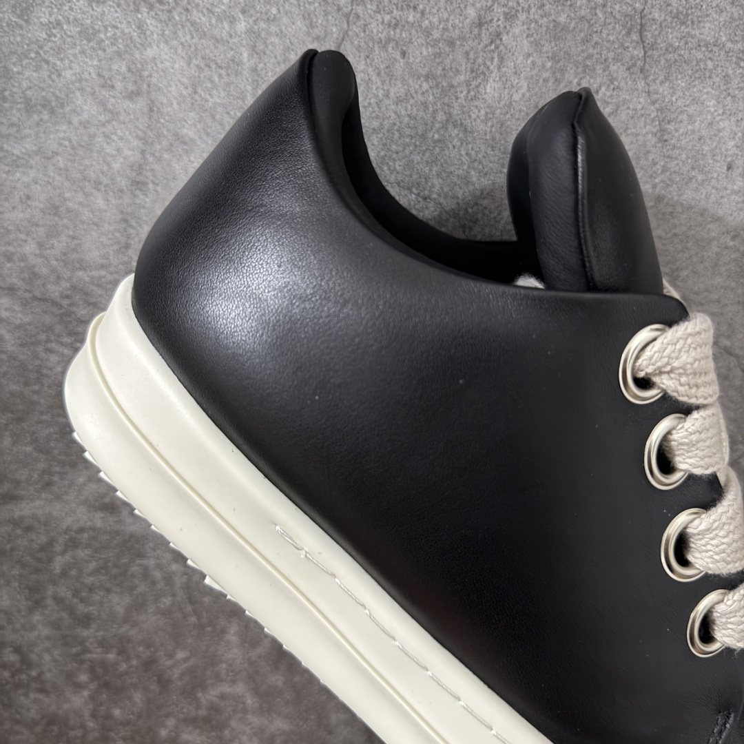 图片[7]-【莞产版本】Rick Owens Drkshdw 瑞克·欧文低帮时尚运动板鞋 二级市场已经7K以上 平台客户随意卖四位数 RO广东原厂出品 纯原天花板 原版一比一复刻 冲正绝不翻车 还原度达到百分之98以上 原楦开发纸版版型 ZP拆解原版1：1复模裁片纸版 力求做到0错位 这样才能达到和zp一致的鞋型味道 采用进口cnc数控机床开发对版独家tpu奶香大底 区别于市场所有版本 zp同源定制尼龙布 达到和zp一致手感 原厂进口细纹布 万邦订购原厂高弹粉红色海绵 内里搭配软质细腻羊皮 TPU高密度大底 软硬度透光度高已经测试和原版一致 尺码：35-46-选品中心