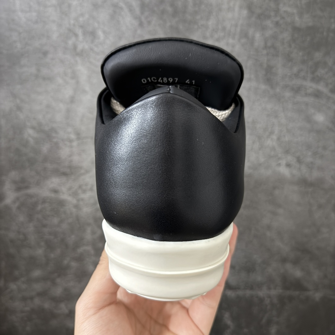 图片[4]-【莞产版本】Rick Owens Drkshdw 瑞克·欧文低帮时尚运动板鞋 二级市场已经7K以上 平台客户随意卖四位数 RO广东原厂出品 纯原天花板 原版一比一复刻 冲正绝不翻车 还原度达到百分之98以上 原楦开发纸版版型 ZP拆解原版1：1复模裁片纸版 力求做到0错位 这样才能达到和zp一致的鞋型味道 采用进口cnc数控机床开发对版独家tpu奶香大底 区别于市场所有版本 zp同源定制尼龙布 达到和zp一致手感 原厂进口细纹布 万邦订购原厂高弹粉红色海绵 内里搭配软质细腻羊皮 TPU高密度大底 软硬度透光度高已经测试和原版一致 尺码：35-46-选品中心