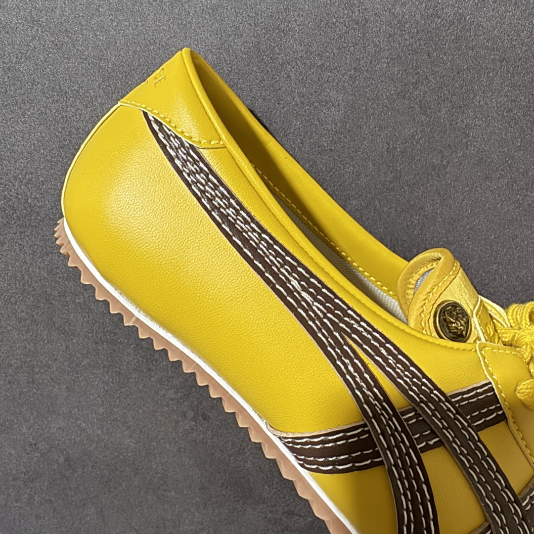 图片[7]-【公司级】Versace x Onitsuka Tiger 鬼冢虎 范思哲 联名款 Tai-ChiSakura 牛皮革绒面革 麂皮系带平底 低帮休闲鞋 经典美学与鬼塚虎的运动创新精神的融合 联名旨在致敬两位品牌创始人将艺术与功能结合的理念 通过范思哲标志性的奢华印花与Onitsuka Tiger的经典鞋型Tai-Chi相结合 创造出独特的牛皮革与绒面革鞋款 此次合作不仅是对双方品牌历史的纪念 更是一次将高级时尚与休闲运动风格无缝连接的成功尝试 货号： 1025116 1A17737 2YD5J 尺码：36-45带半码-选品中心
