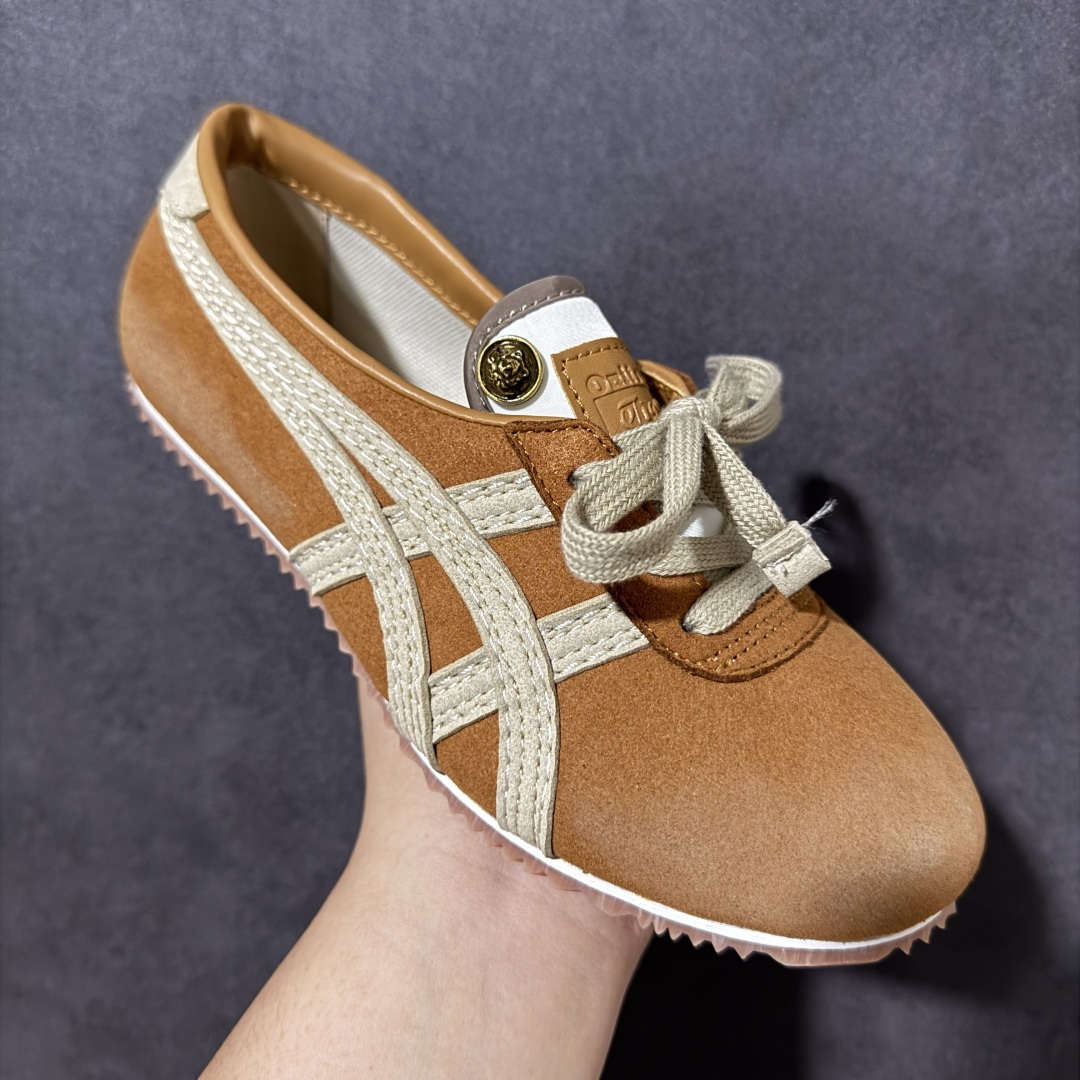 图片[3]-【公司级】Versace x Onitsuka Tiger 鬼冢虎 范思哲 联名款 Tai-ChiSakura 牛皮革绒面革 麂皮系带平底 低帮休闲鞋 经典美学与鬼塚虎的运动创新精神的融合 联名旨在致敬两位品牌创始人将艺术与功能结合的理念 通过范思哲标志性的奢华印花与Onitsuka Tiger的经典鞋型Tai-Chi相结合 创造出独特的牛皮革与绒面革鞋款 此次合作不仅是对双方品牌历史的纪念 更是一次将高级时尚与休闲运动风格无缝连接的成功尝试 货号： 1025116 1A17741 2NM5J 尺码：36-45带半码-选品中心