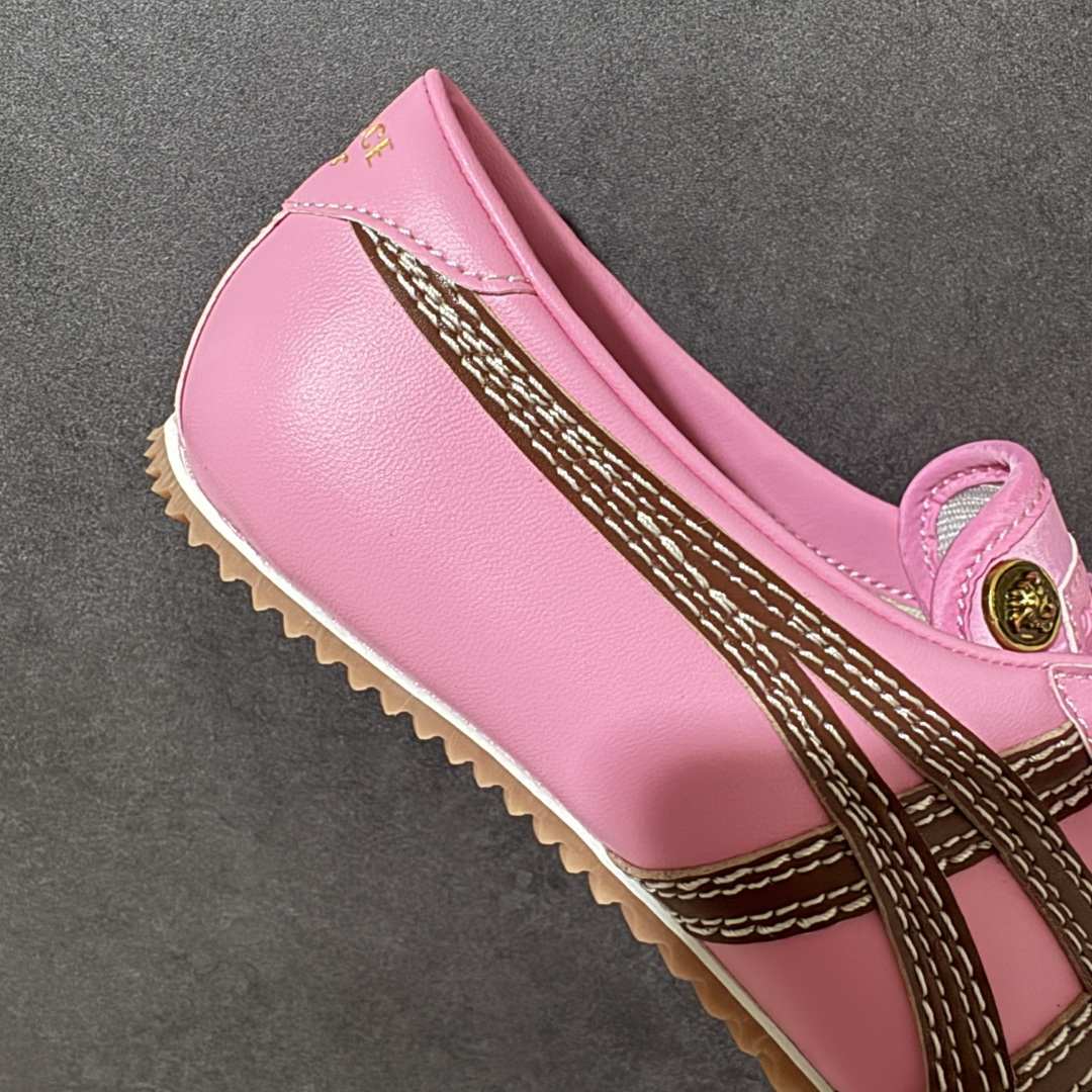 图片[7]-【公司级】Versace x Onitsuka Tiger 鬼冢虎 范思哲 联名款 Tai-ChiSakura 牛皮革绒面革 麂皮系带平底 低帮休闲鞋 经典美学与鬼塚虎的运动创新精神的融合 联名旨在致敬两位品牌创始人将艺术与功能结合的理念 通过范思哲标志性的奢华印花与Onitsuka Tiger的经典鞋型Tai-Chi相结合 创造出独特的牛皮革与绒面革鞋款 此次合作不仅是对双方品牌历史的纪念 更是一次将高级时尚与休闲运动风格无缝连接的成功尝试 货号： 1025116 1A17737 2P5FJ 尺码：35.5-40带半码-选品中心