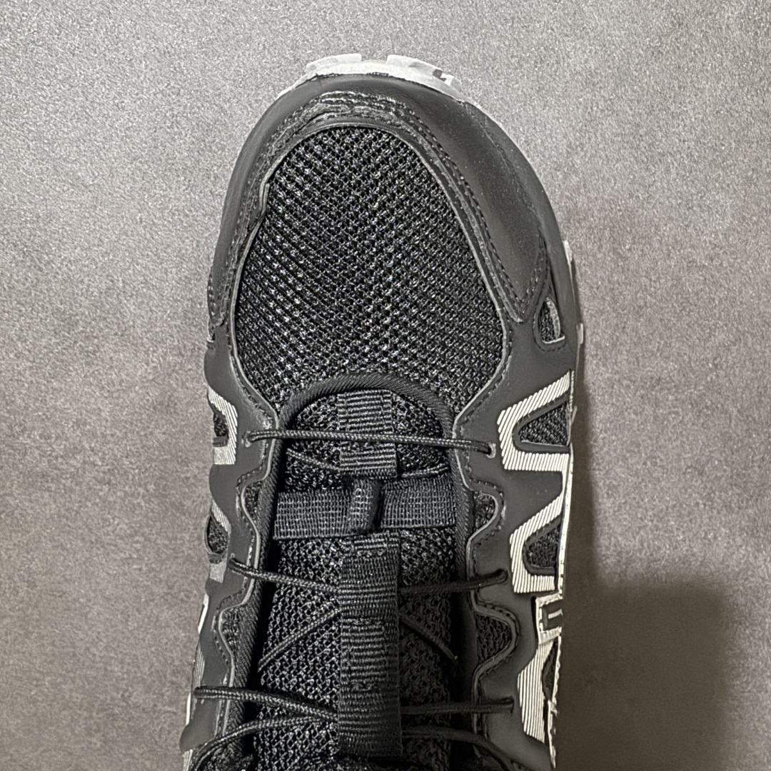 图片[5]-【公司级】Asics 亚瑟士GEL-SONOMA FE 运动舒适Y2K复古 耐磨透气 休闲越野城市通勤 低帮跑步鞋 Y2K赛道持续对未来世界的无限想象和探索 – 外观设计：科技革面料与网纱拼接，大网眼网纱增加透气效果，鞋型设计简约，兼具时尚感与功能性。 – 防滑性：鞋底的多向凸耳以及独特纹路设计，提供了良好的抓地力，在各种地形上都能有效防滑，确保行走和跑步时的安全。 货号：1012B787-001 尺码：35 36 37 37.5 38 39 39.5 40 40.5 41.5 42 42.5 43.5 44 45-选品中心