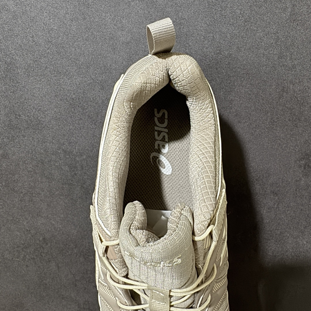 图片[6]-【公司级】Asics 亚瑟士GEL-SONOMA FE 运动舒适Y2K复古 耐磨透气 休闲越野城市通勤 低帮跑步鞋 Y2K赛道持续对未来世界的无限想象和探索 – 外观设计：科技革面料与网纱拼接，大网眼网纱增加透气效果，鞋型设计简约，兼具时尚感与功能性。 – 防滑性：鞋底的多向凸耳以及独特纹路设计，提供了良好的抓地力，在各种地形上都能有效防滑，确保行走和跑步时的安全。 货号：1012B947-020 尺码：36 37 37.5 38 39 39.5 40 40.5 41.5 42 42.5 43.5 44 45-选品中心