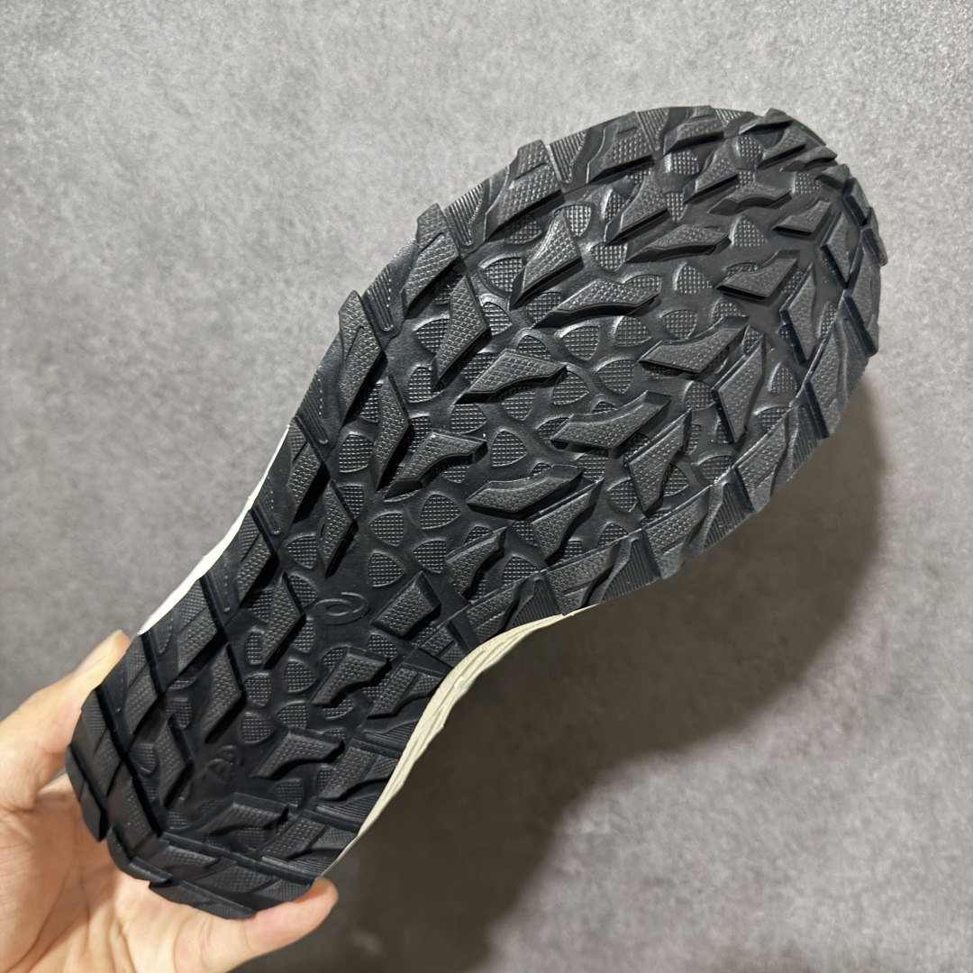 图片[9]-【公司级】Asics 亚瑟士GEL-SONOMA FE 运动舒适Y2K复古 耐磨透气 休闲越野城市通勤 低帮跑步鞋 Y2K赛道持续对未来世界的无限想象和探索 – 外观设计：科技革面料与网纱拼接，大网眼网纱增加透气效果，鞋型设计简约，兼具时尚感与功能性。 – 防滑性：鞋底的多向凸耳以及独特纹路设计，提供了良好的抓地力，在各种地形上都能有效防滑，确保行走和跑步时的安全。 货号：1011B999-022 尺码：36 37 37.5 38 39 39.5 40 40.5 41.5 42 42.5 43.5 44 45-选品中心