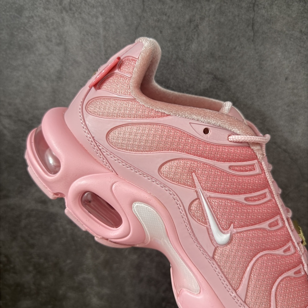 图片[7]-【Max纯原版】Nike Air Max Plus TN气垫系列跑鞋 全新一比一高端版本 真正的市场T1品质 更多配色陆续出货 真正的用心研发 一点一点抠出来的 品质 品控细节 随便闭眼对比市场任何版本 全套原纸板楦头开发 完美呈现版型 工艺流程均与原鞋保持一致 Turned Air 中底缓震技术 鞋面弧度与大底弧度一致 鞋头正确TPU材质 鞋面高频TPU材质1.0厚度 原鞋一致层次感 超越公司货的品控标准 多道QC质检 货号：DH0155-600 尺码：36 36.5 37.5 38 38.5 39 40 40.5 41 42 42.5 43 44 44.5 45 46-选品中心