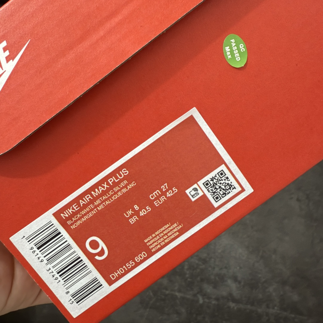 图片[10]-【Max纯原版】Nike Air Max Plus TN气垫系列跑鞋 全新一比一高端版本 真正的市场T1品质 更多配色陆续出货 真正的用心研发 一点一点抠出来的 品质 品控细节 随便闭眼对比市场任何版本 全套原纸板楦头开发 完美呈现版型 工艺流程均与原鞋保持一致 Turned Air 中底缓震技术 鞋面弧度与大底弧度一致 鞋头正确TPU材质 鞋面高频TPU材质1.0厚度 原鞋一致层次感 超越公司货的品控标准 多道QC质检 货号：DH0155-600 尺码：36 36.5 37.5 38 38.5 39 40 40.5 41 42 42.5 43 44 44.5 45 46-选品中心