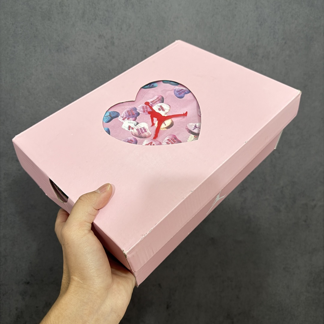 图片[10]-【DF版】Air Jordan 4 Retro Valentine\’s Day AJ4情人节 白绿粉 IB7068-100 原厂独立模具开发 纯正4代正确鞋型 原厂定制头层压纹皮料 原厂鞋楦打造市面最高工艺 内置原厂气垫 立体高频 四线中底拉帮 鞋垫背胶 网格大小 后置立体LOGO等可对比公司货 货号：IB7068 100 尺码：36 36.5 37.5 38 38.5 39 40 40.5 41 42 42.5 43-选品中心