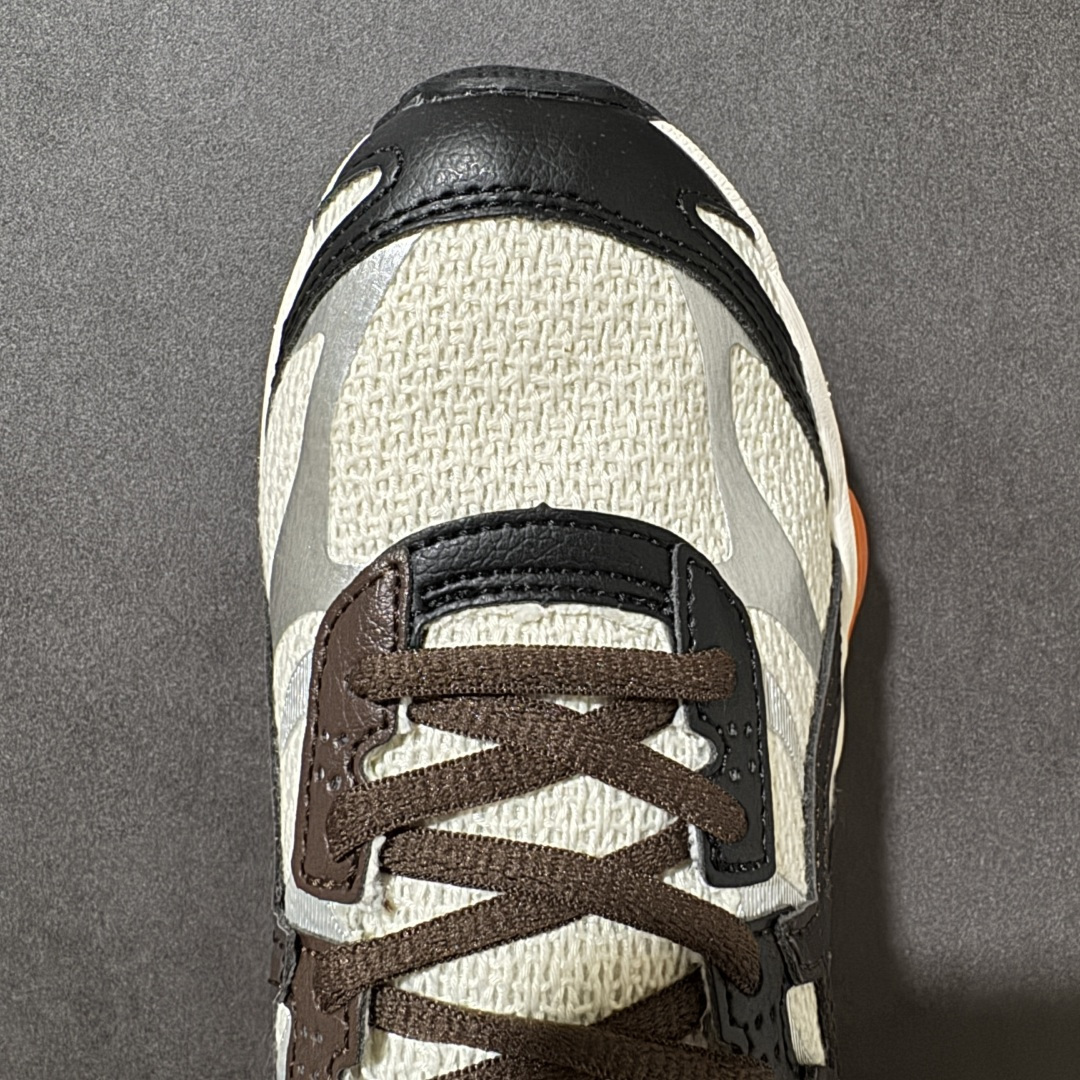 图片[8]-【公司级】亚瑟士（asics）男女鞋跑步鞋GEL-CUMULUS 16 SSCB夏季新品预售运动鞋缓震联名款老爹鞋 ASICS GEL-CUMULUS 16 是一款定位为缓冲减震的次*级跑鞋，适合体重不大的跑者穿着‌1。它相比前代改进了Trusstic防震片，增大了GEL缓震胶，并采用了最新的FluidRide双层中底（上层为SpEVA，下层为solyte），增强了缓冲和回弹能力‌。鞋面采用多种材质组合，包括光泽合成皮革覆盖层、无缝面板和开式网眼底层，营造出技术美学的外观‌。其AHAR超耐磨橡胶大底不仅具有3倍的耐磨性，还兼顾了轻量和良好的抓地性‌。 货号：1203B053-200 尺码：36-47带半码-选品中心