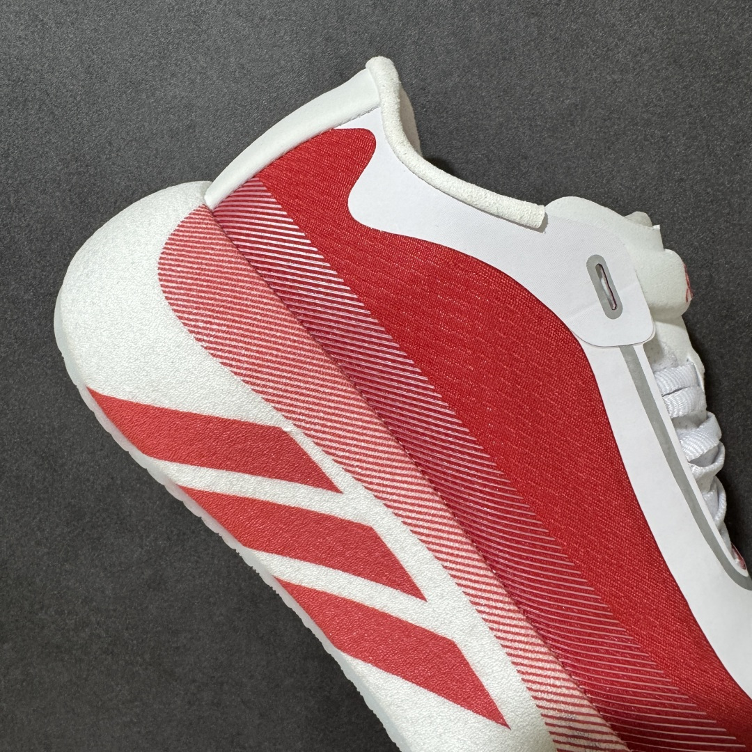 图片[6]-【公司级】Adidas Hyperboost EDGE 阿迪达斯 耐磨缓震 Boost 爆米花 休闲运动跑鞋 新缓震科技！替代 BOOST 的阿迪新鞋来了！齐达内上脚！这双鞋正是搭载这项新科技的 adidas HYPERBOOST Edge，中底上带有「HYPERBOOST PRO」字样，后跟则呈现了鞋款名称。这双鞋拥有相当厚实的 HYPERBOOST PRO 中底，结合全新的设计语言，让整体看起来颇具视觉冲击力。鞋面由织物和热熔 TPU 材质组合而成。鞋身简约的采用双色呈现，标志性的三道杠从外底一直延伸到中底侧面，设计师巧妙的运用色块和线条就展示了十足的动感效果。 货号： KI1913 尺码：36 37⅓ 38 39⅓ 40 41⅓ 42 43⅓ 44 45 46-选品中心